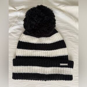 MICHAEL KORS BLACK AND CREAM STRIPED HAT FOR WOMEN ( ONE SIZE)